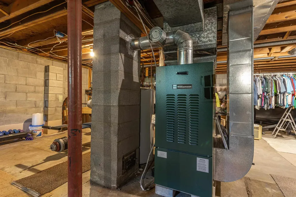 30 Currier Road Mendon VT 05701