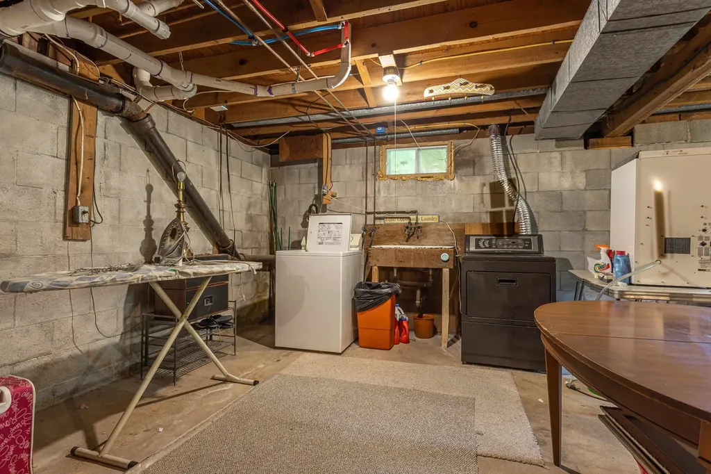 30 Currier Road Mendon VT 05701