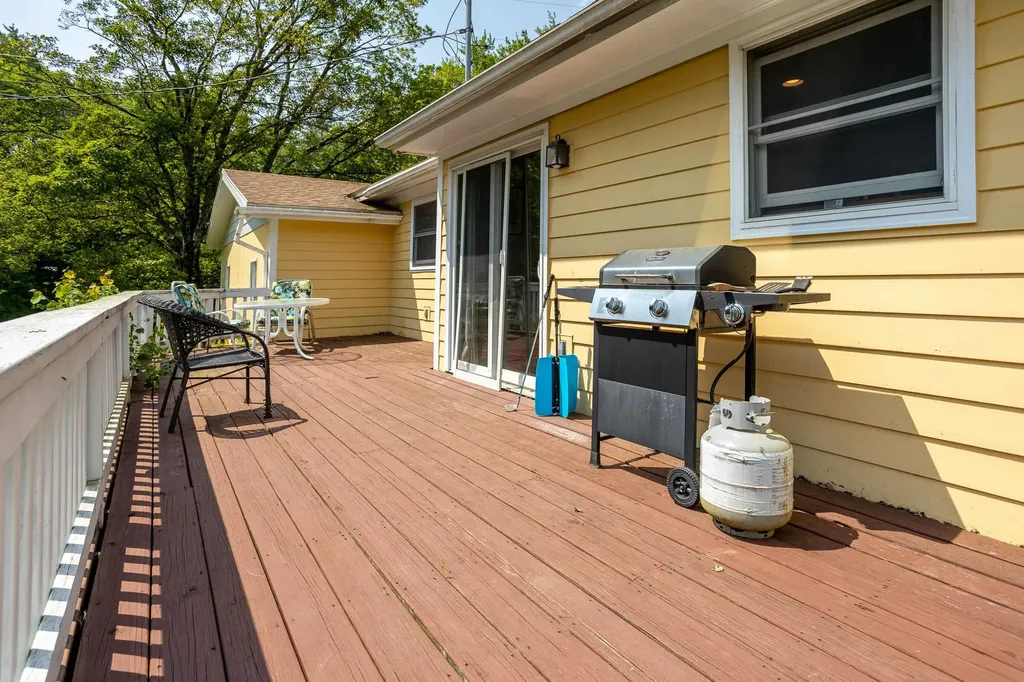 30 Currier Road Mendon VT 05701