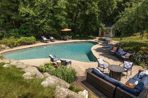 28 Hunters Run Rye NH 03870