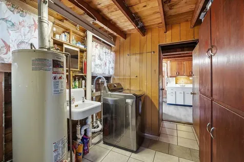 22-24 Perkins Avenue Hampton NH 03842