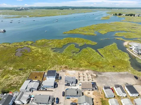 22-24 Perkins Avenue Hampton NH 03842