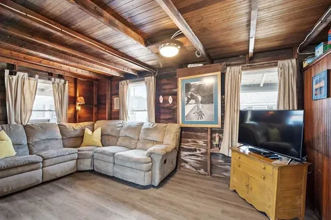 22-24 Perkins Avenue Hampton NH 03842