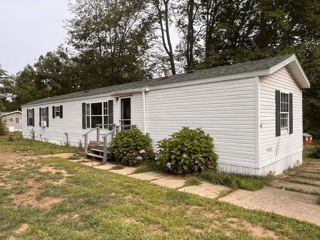 175 Roberts Road Barrington NH 03825