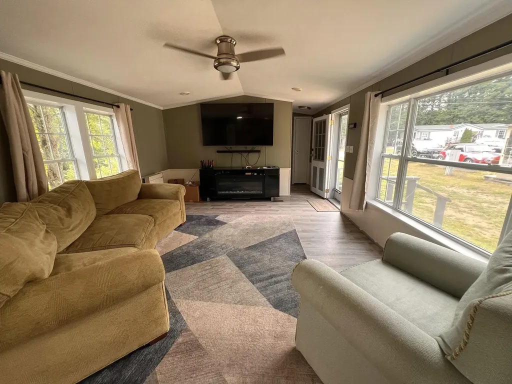 175 Roberts Road Barrington NH 03825