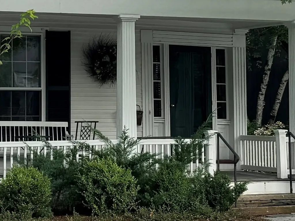 18 The Green Woodstock VT 05091