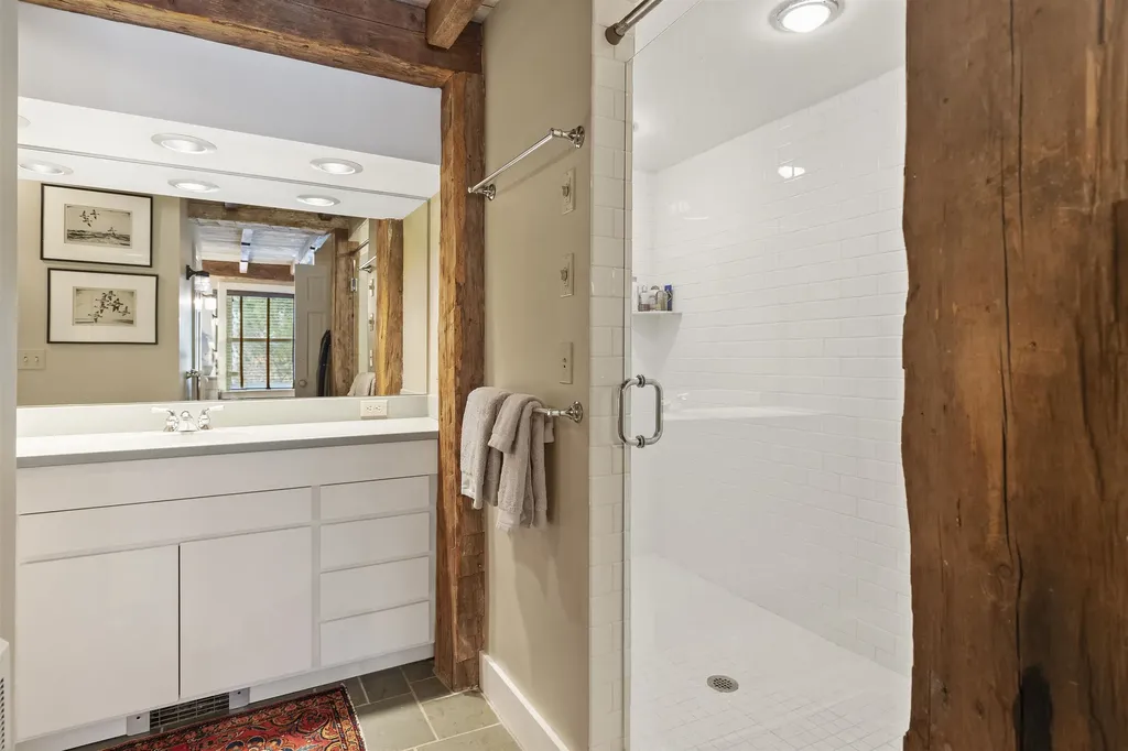 18 The Green Woodstock VT 05091