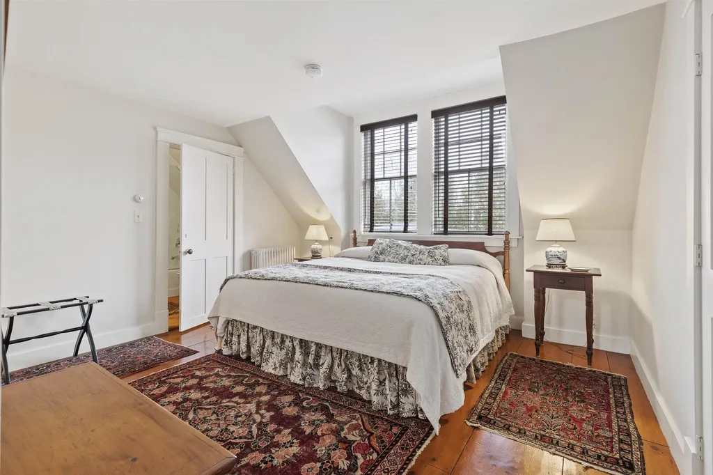 18 The Green Woodstock VT 05091