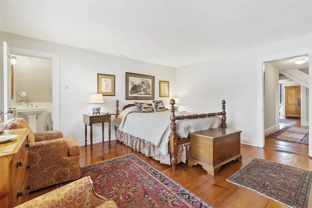 18 The Green Woodstock VT 05091