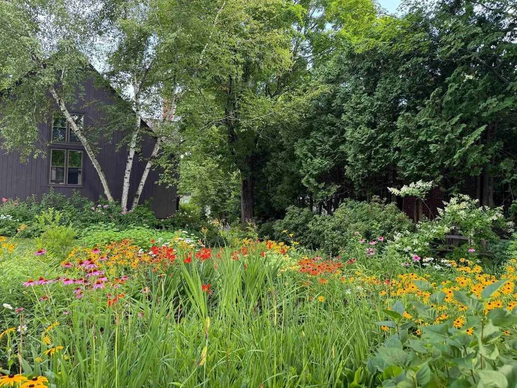 18 The Green Woodstock VT 05091