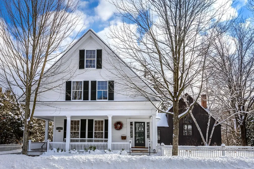 18 The Green Woodstock VT 05091