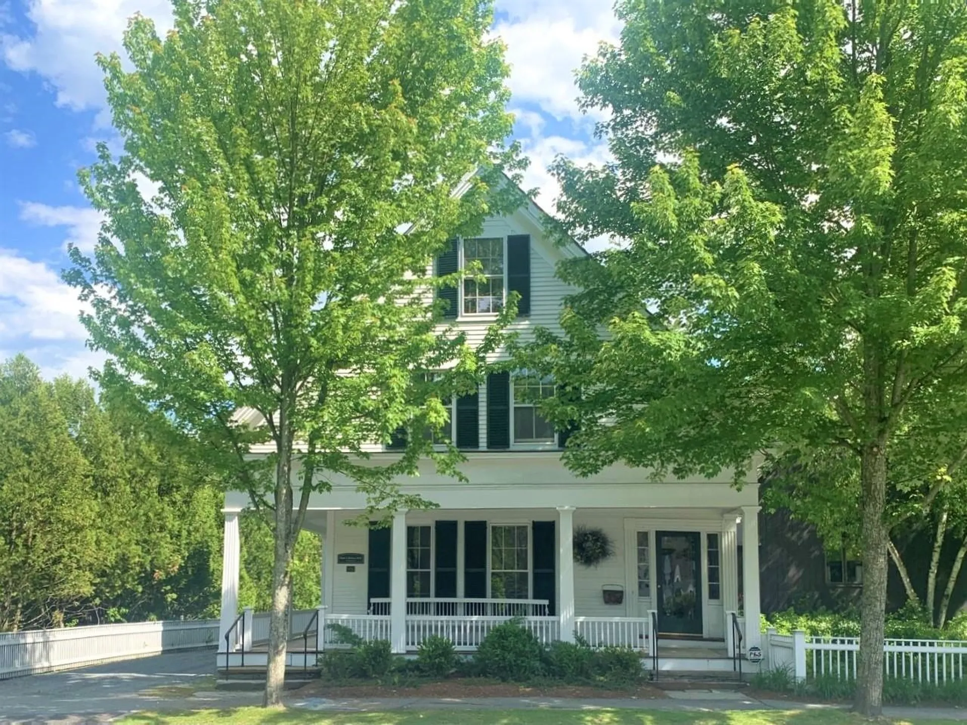 18 The Green Woodstock VT 05091