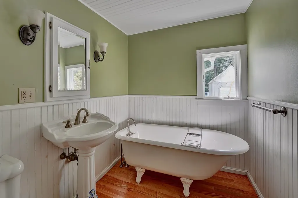 288 Harbor Road Rye NH 03870