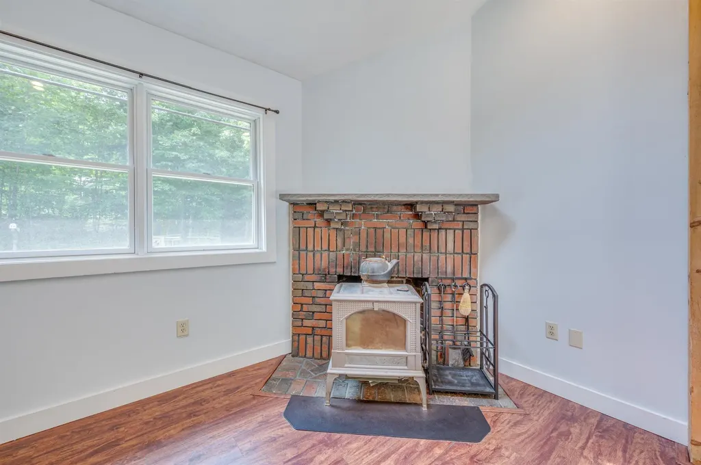 390 Bradford Road Newport NH 03773