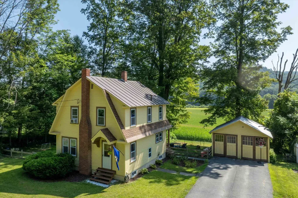2085 Us Route 5 South Windsor VT 05089