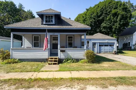 17 Logan Street Rochester NH 03867