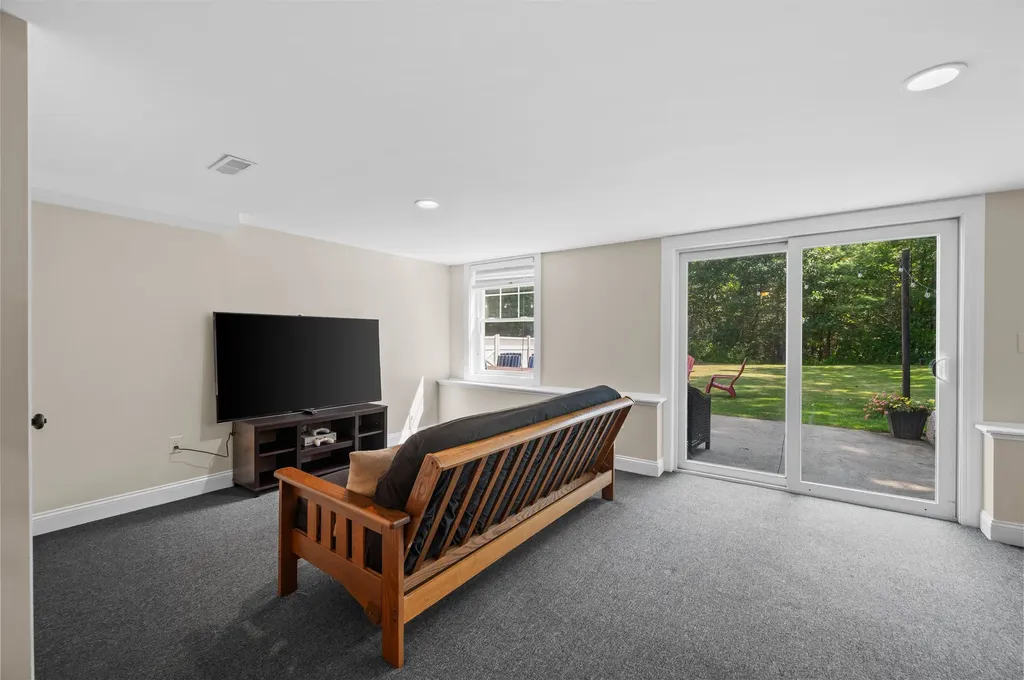 34 Victory Way Dover NH 03820