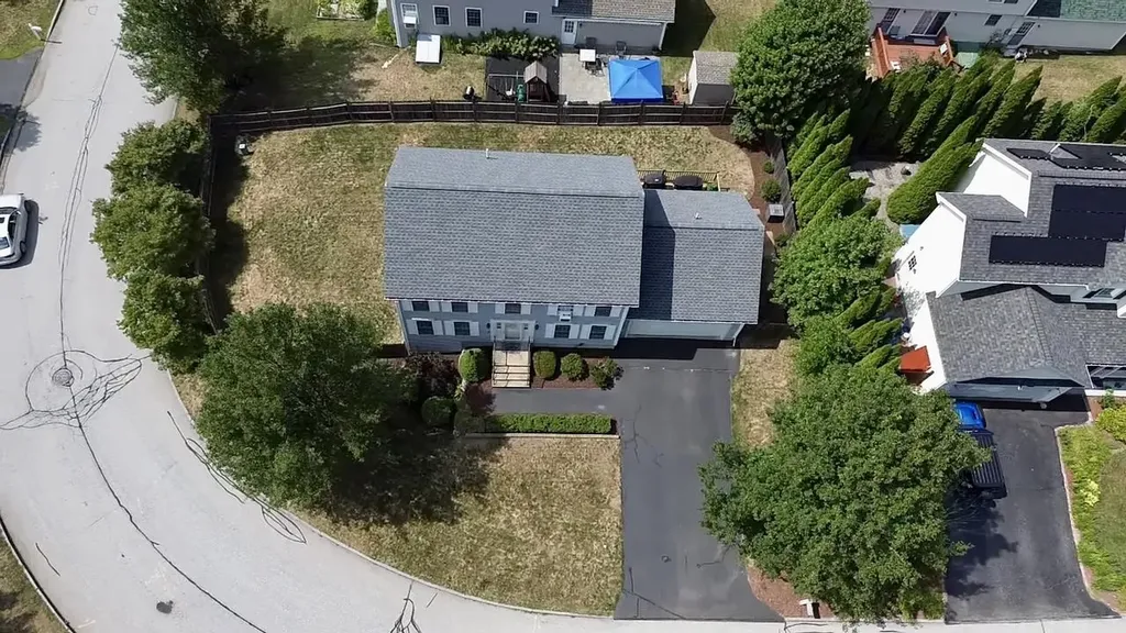 7 Devinne Drive Concord NH 03301