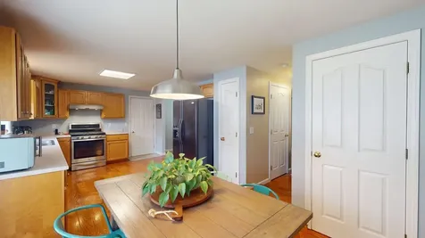 7 Devinne Drive Concord NH 03301