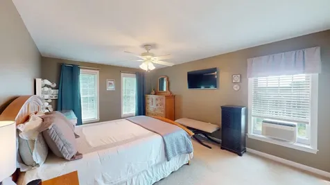 7 Devinne Drive Concord NH 03301