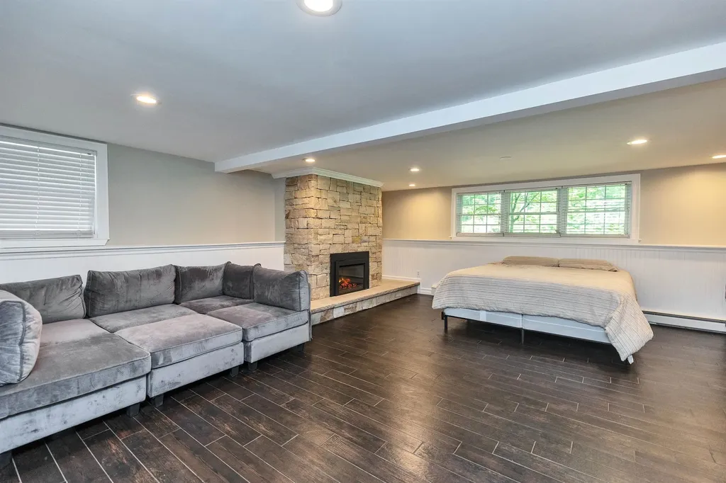16 Matthew Patten Drive Bedford NH 03110