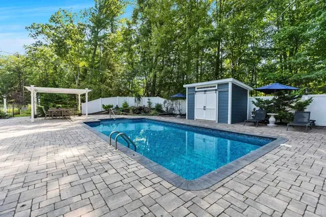 16 Matthew Patten Drive Bedford NH 03110