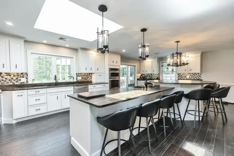 16 Matthew Patten Drive Bedford NH 03110