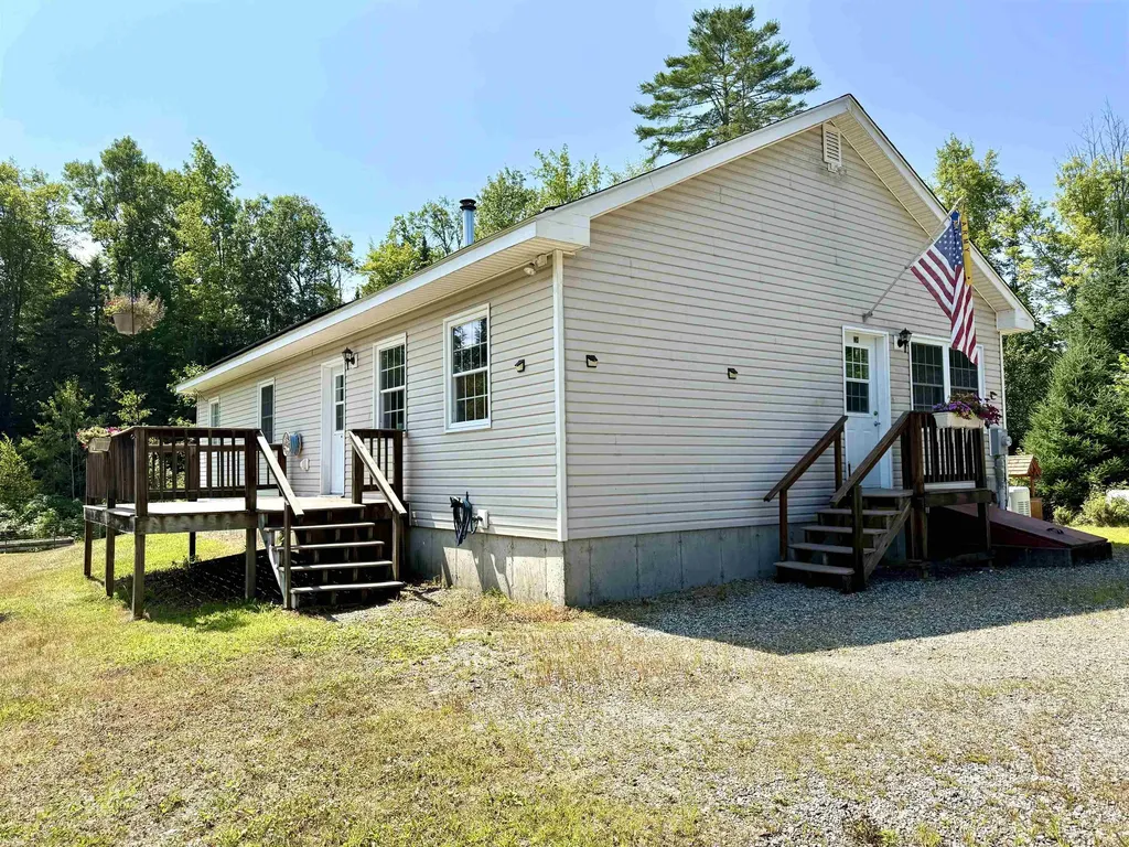 138 Elm Street Lancaster NH 03584
