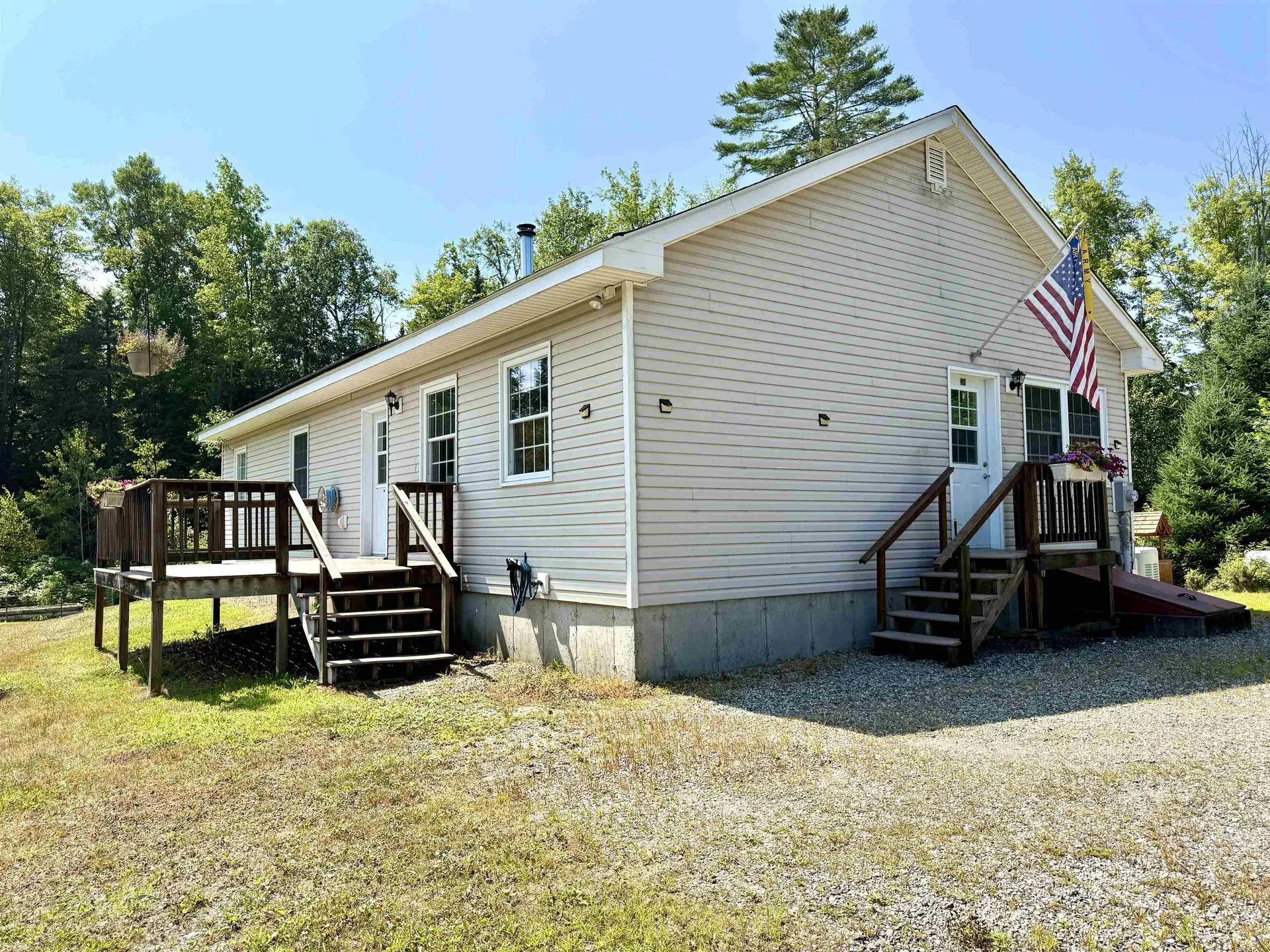 138 Elm Street Lancaster NH 03584