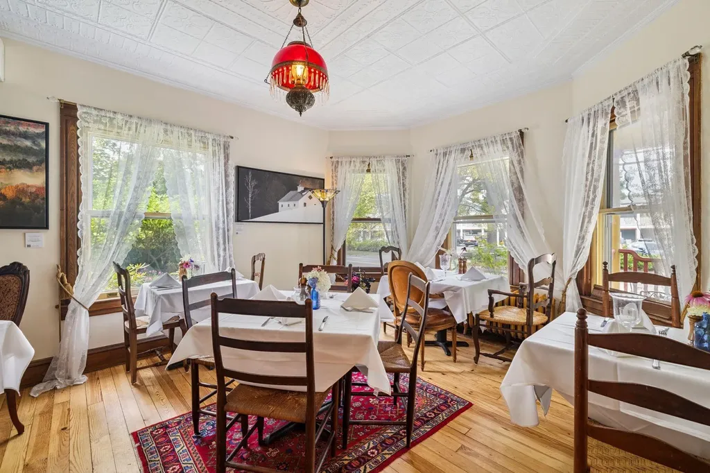 41 Pleasant Street Woodstock VT 05091