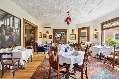 41 Pleasant Street Woodstock VT 05091