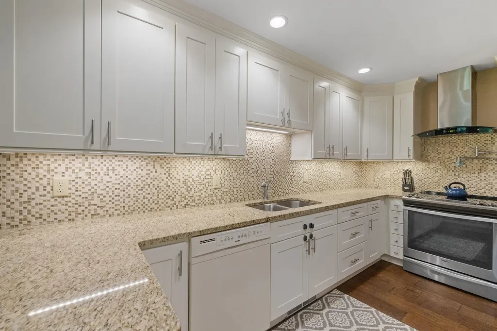 2696 Lake Shore Road Gilford NH 03249