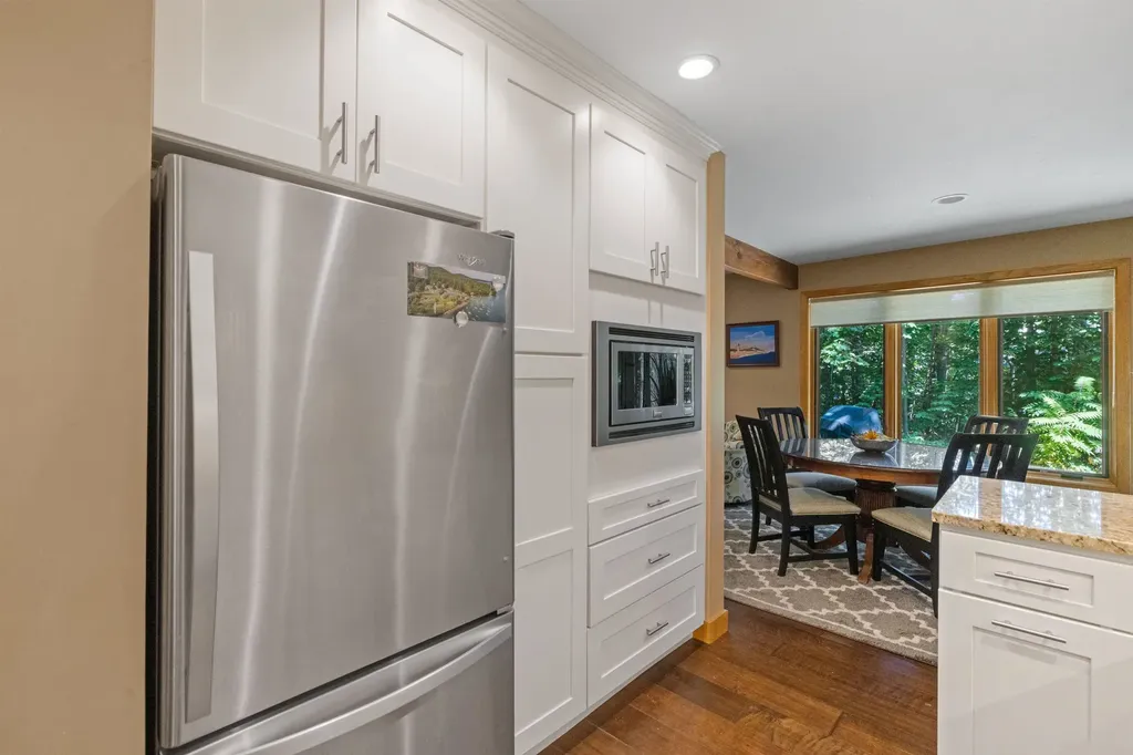 2696 Lake Shore Road Gilford NH 03249