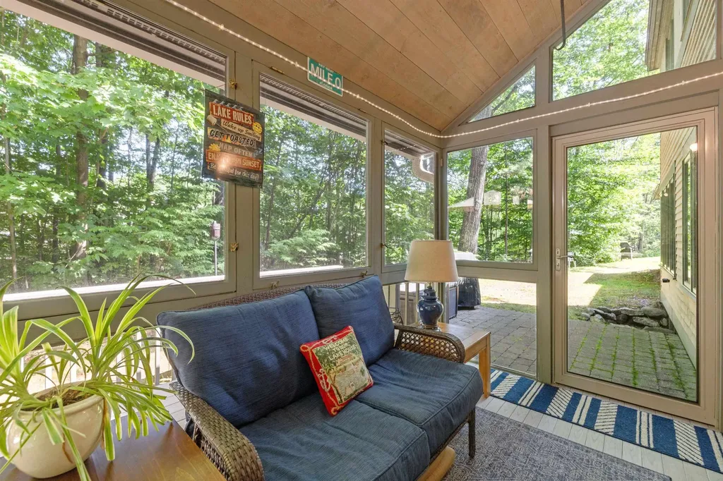 2696 Lake Shore Road Gilford NH 03249