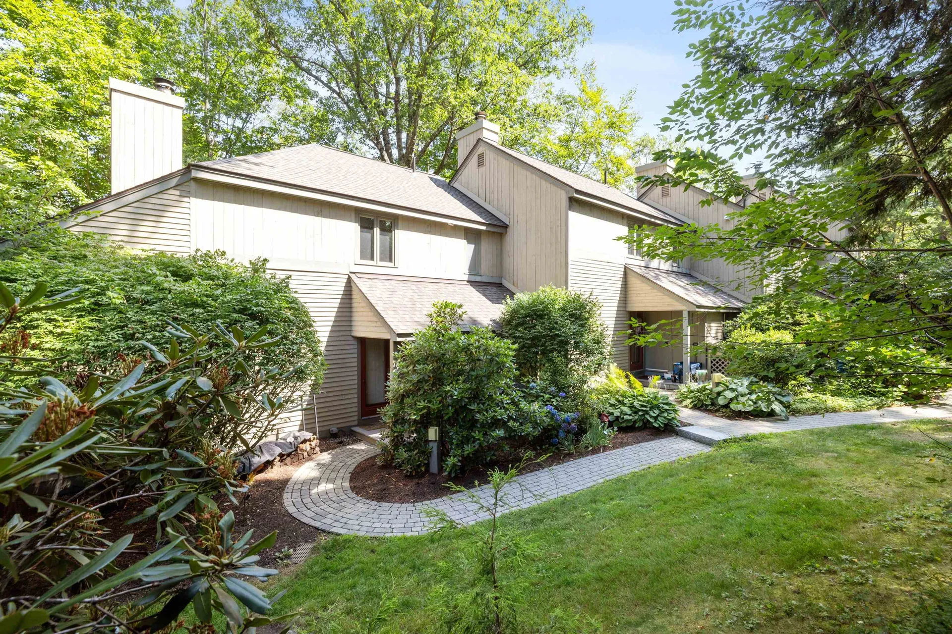 2696 Lake Shore Road Gilford NH 03249