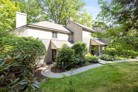 2696 Lake Shore Road Gilford NH 03249