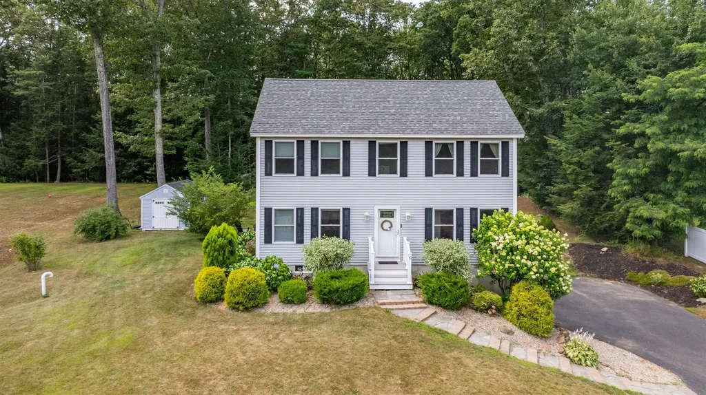 6 Cortland Drive Epping NH 03042