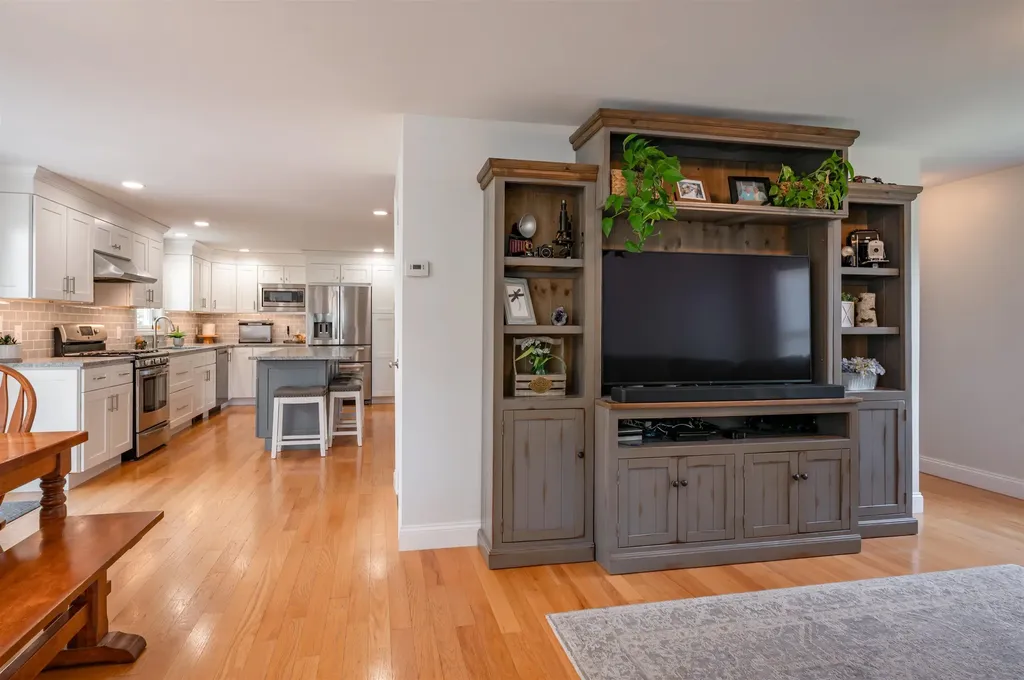 6 Cortland Drive Epping NH 03042