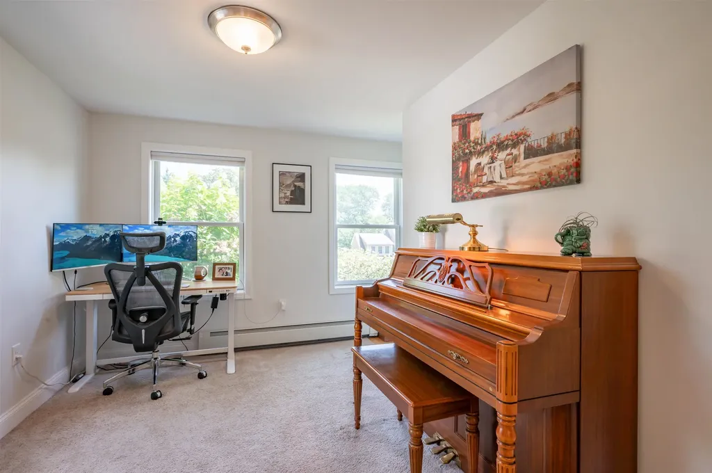 6 Cortland Drive Epping NH 03042