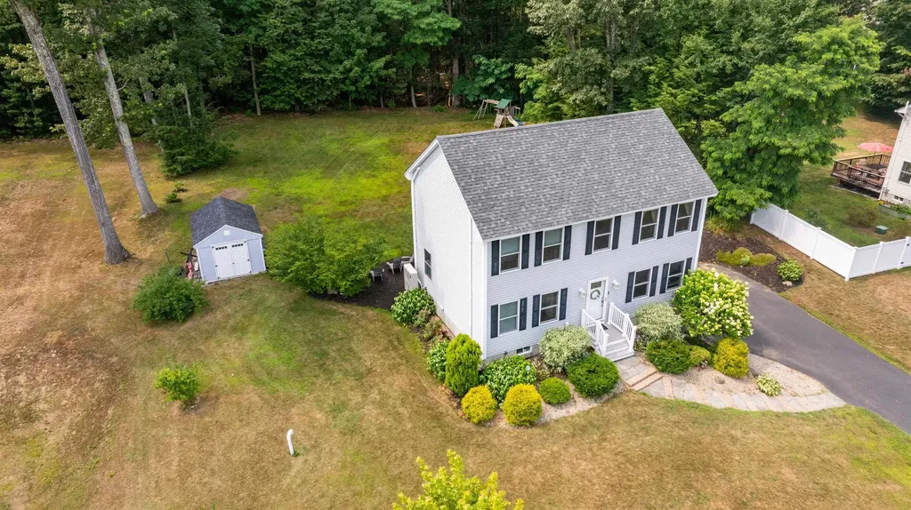 6 Cortland Drive Epping NH 03042