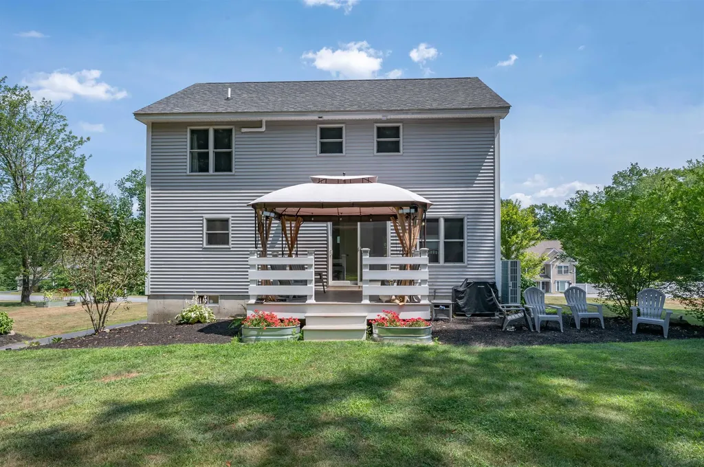 6 Cortland Drive Epping NH 03042