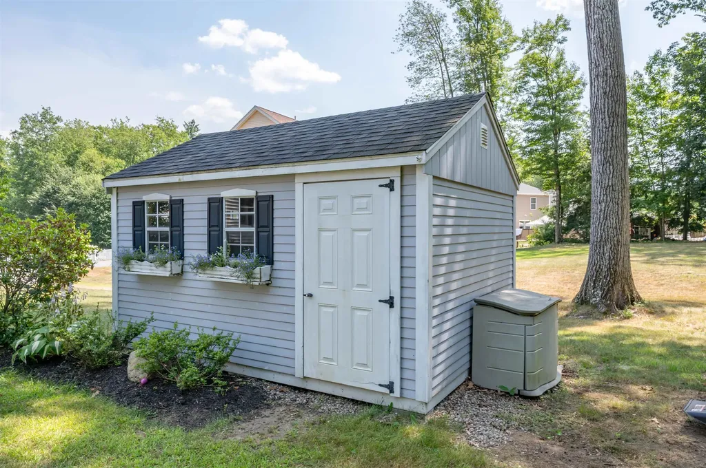 6 Cortland Drive Epping NH 03042