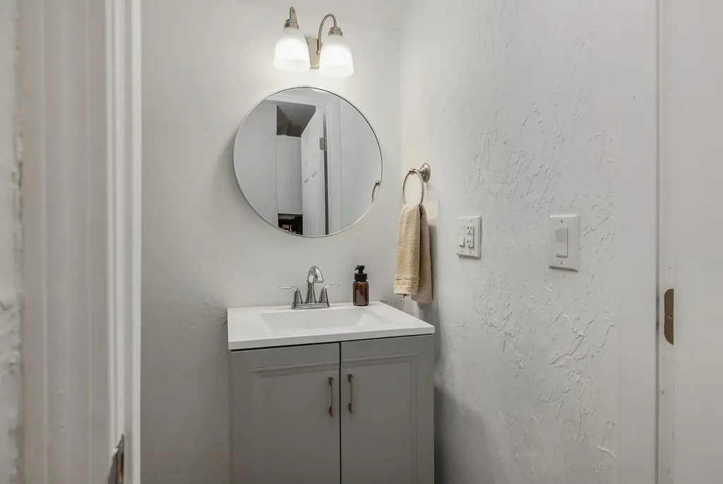 325 Bartlett Street Portsmouth NH 03801