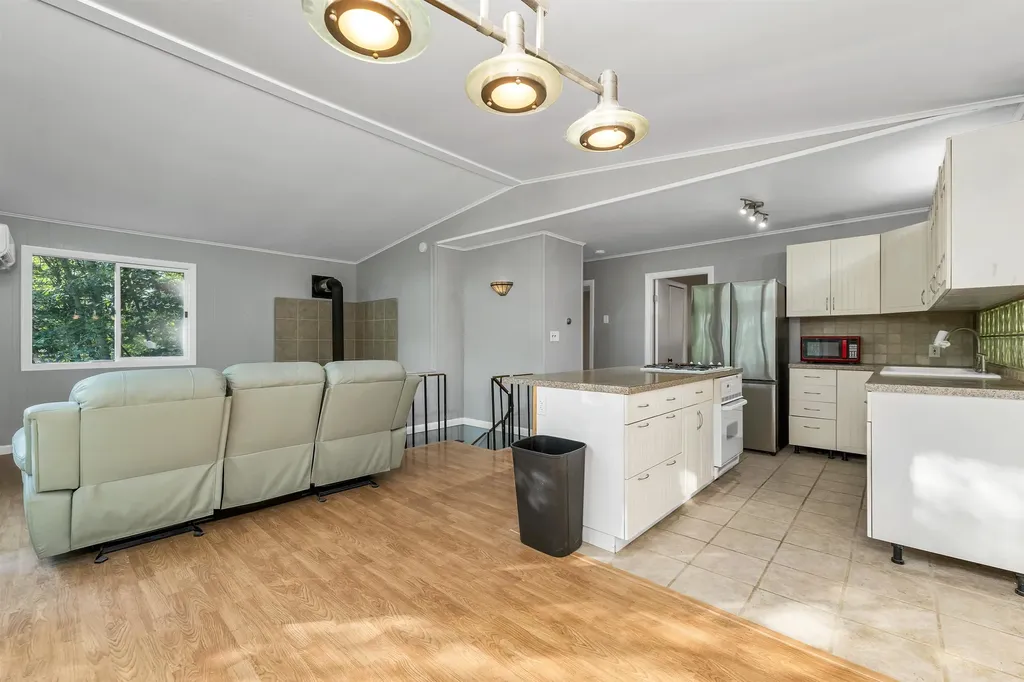 2832 Nh Route 175 Thornton NH 03285