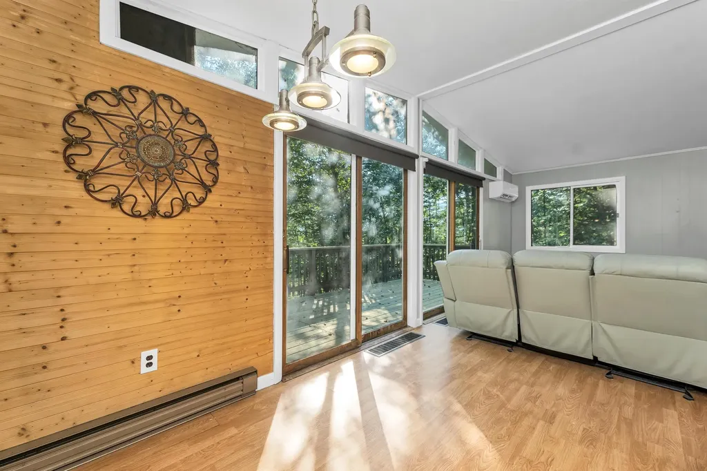 2832 Nh Route 175 Thornton NH 03285