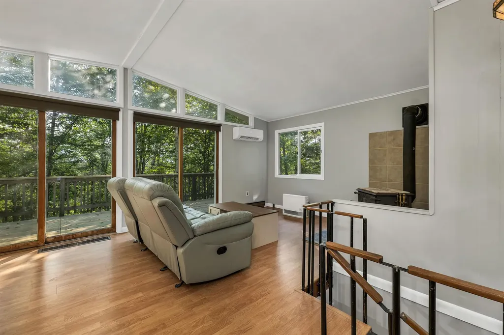 2832 Nh Route 175 Thornton NH 03285