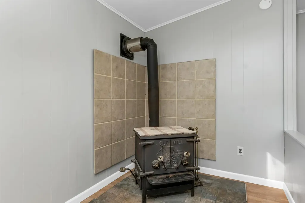 2832 Nh Route 175 Thornton NH 03285