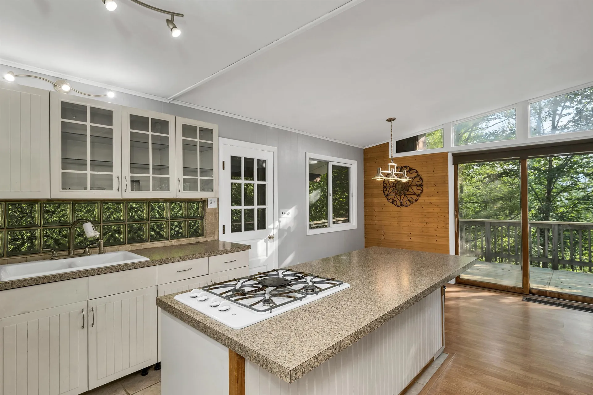 2832 Nh Route 175 Thornton NH 03285