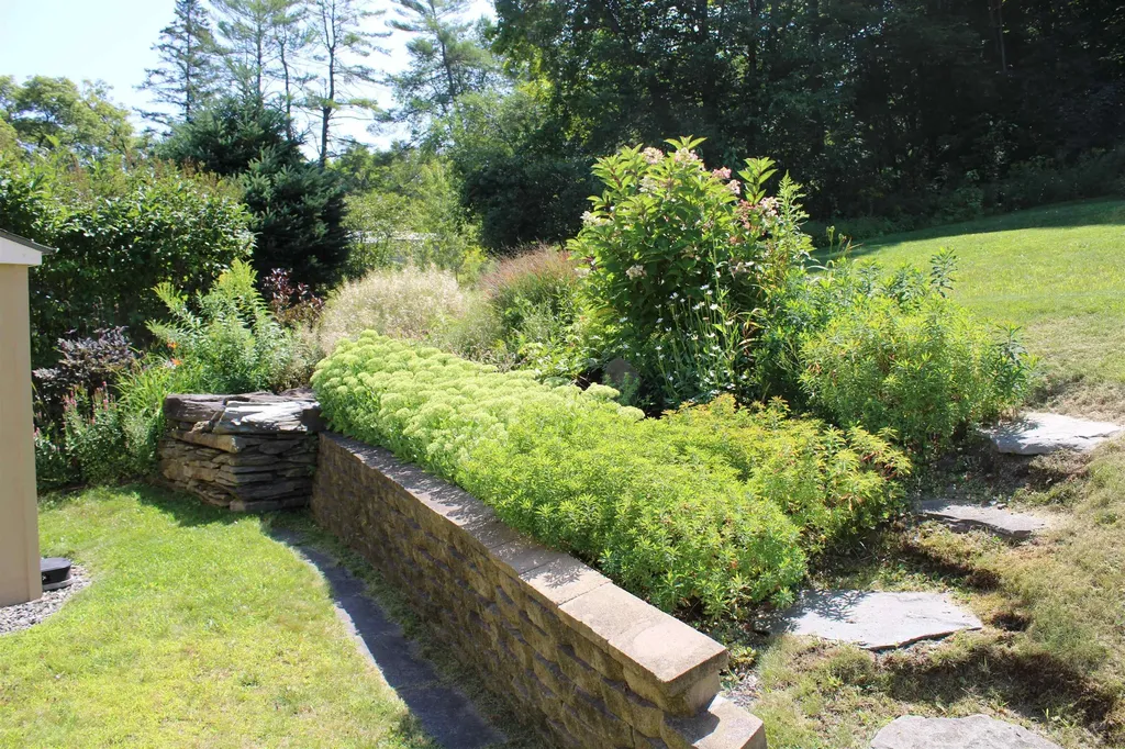 342 Lafayette Street St. Johnsbury VT 05819