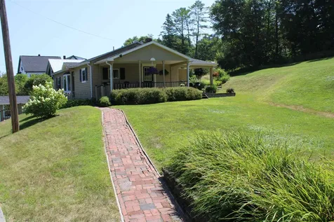 342 Lafayette Street St. Johnsbury VT 05819